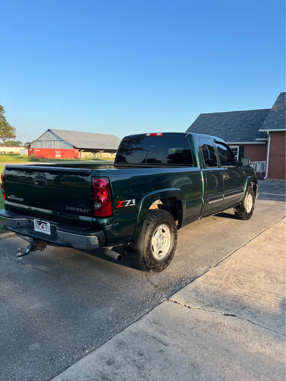 2004 Chevrolet Silverado 1500, view 2