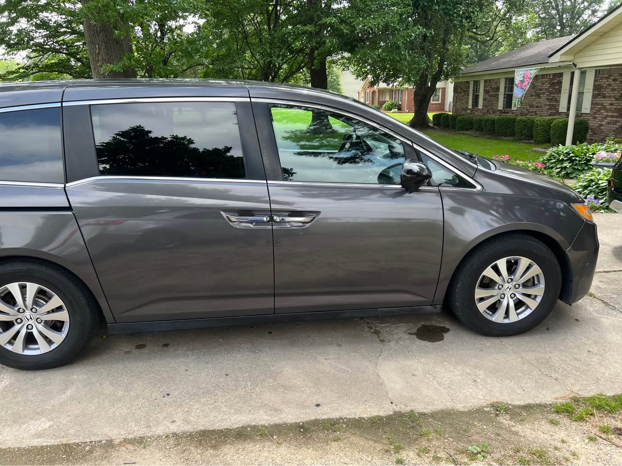 2014 Honda Odyssey, view 2