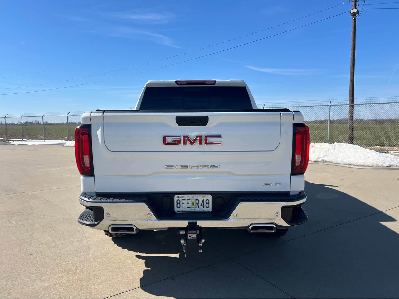 2024 GMC Sierra, view 3
